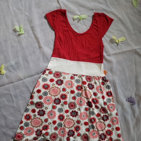 Summer dress - Picture 2 of 5